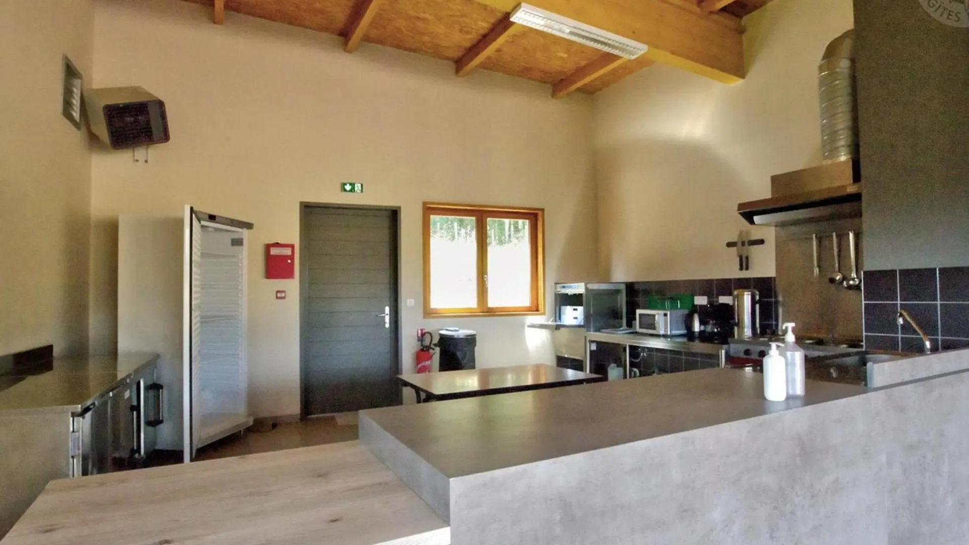 Charmant Chalet 35M², 2 Ch, Terrasse Privee, Activites Nature Aux Monts De La Madeleine, Animaux Ok - Fr-1-496-240 Saint-Rirand 0*,