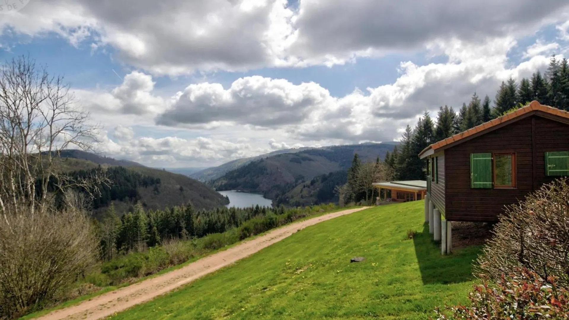 Charmant Chalet 35M², 2 Ch, Terrasse Privee, Activites Nature Aux Monts De La Madeleine, Animaux Ok - Fr-1-496-240 Saint-Rirand Holiday home